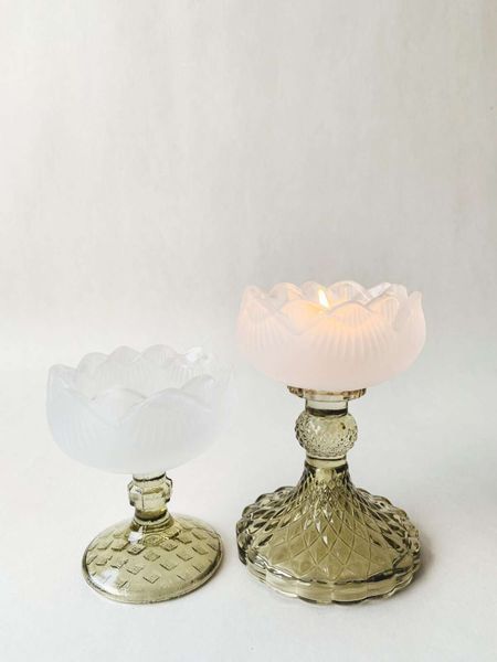 Lystake Julie på stett for telys H 12, creme